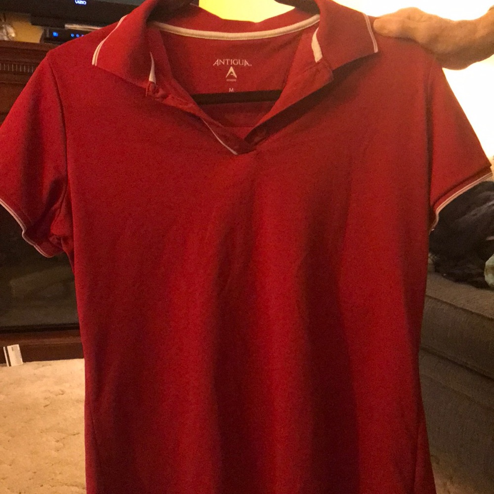 Red and White golf tee
